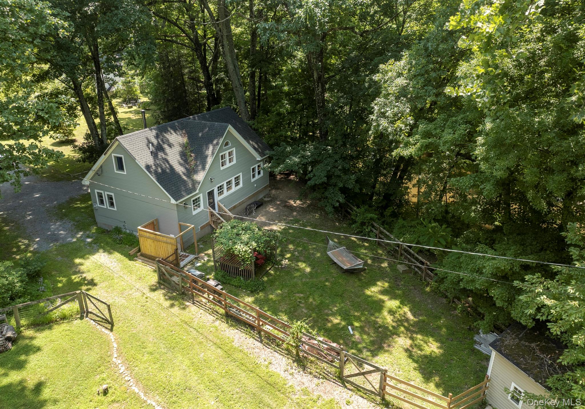 13-14 Creekside Place – For Sale photo 5