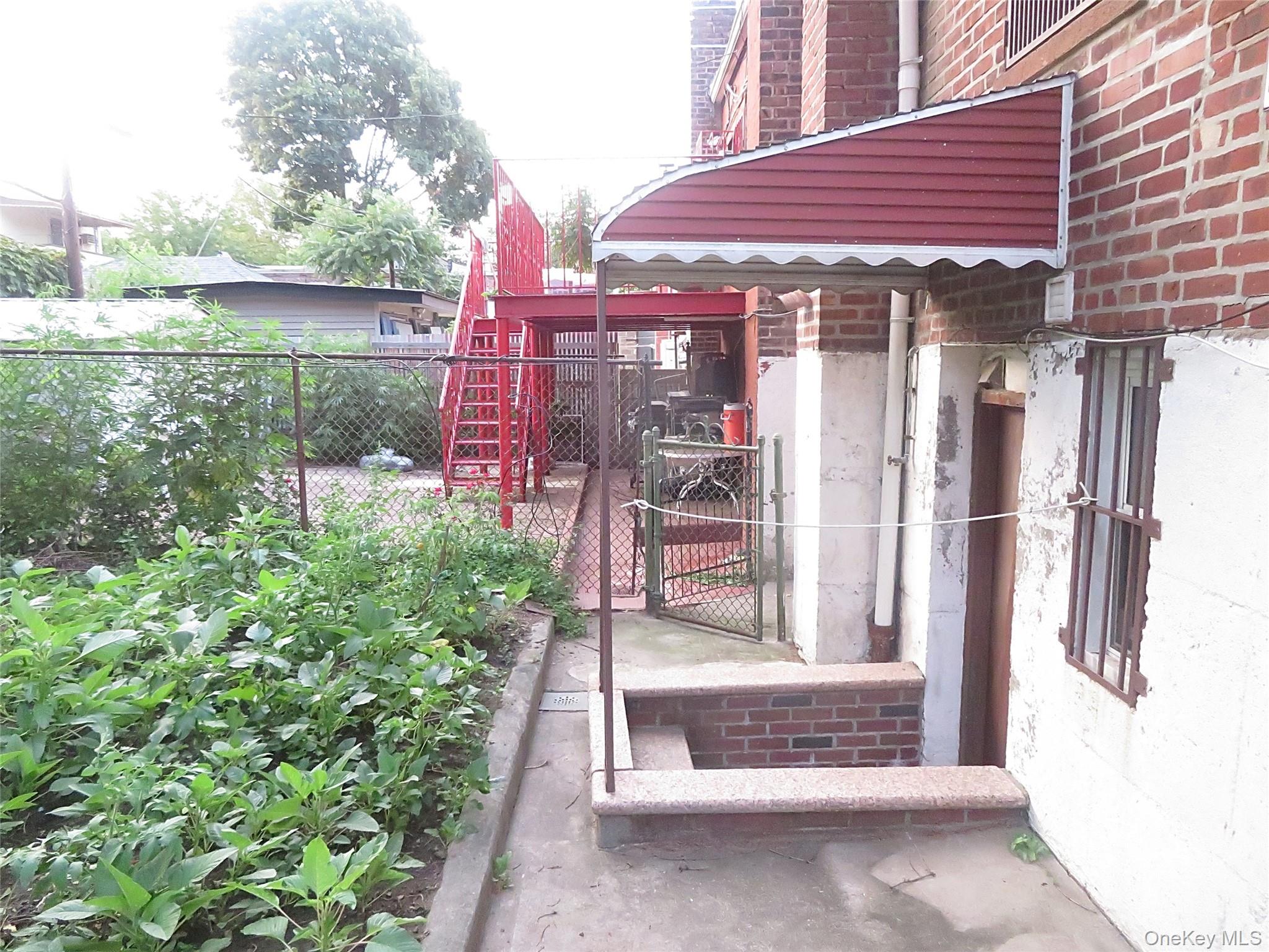 306 E 48th Street – For Sale photo 5