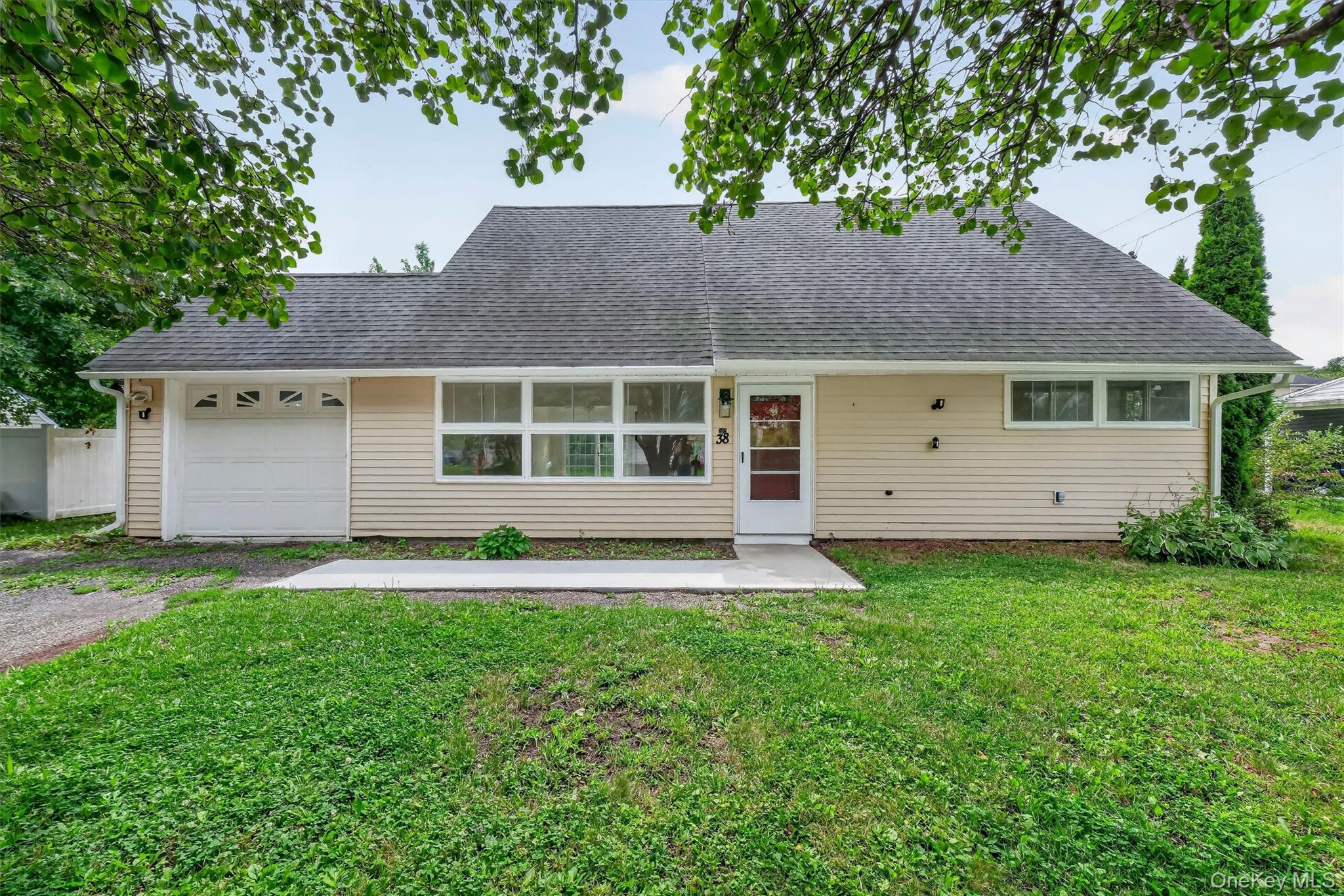 38 Indian Springs Lane – For Sale