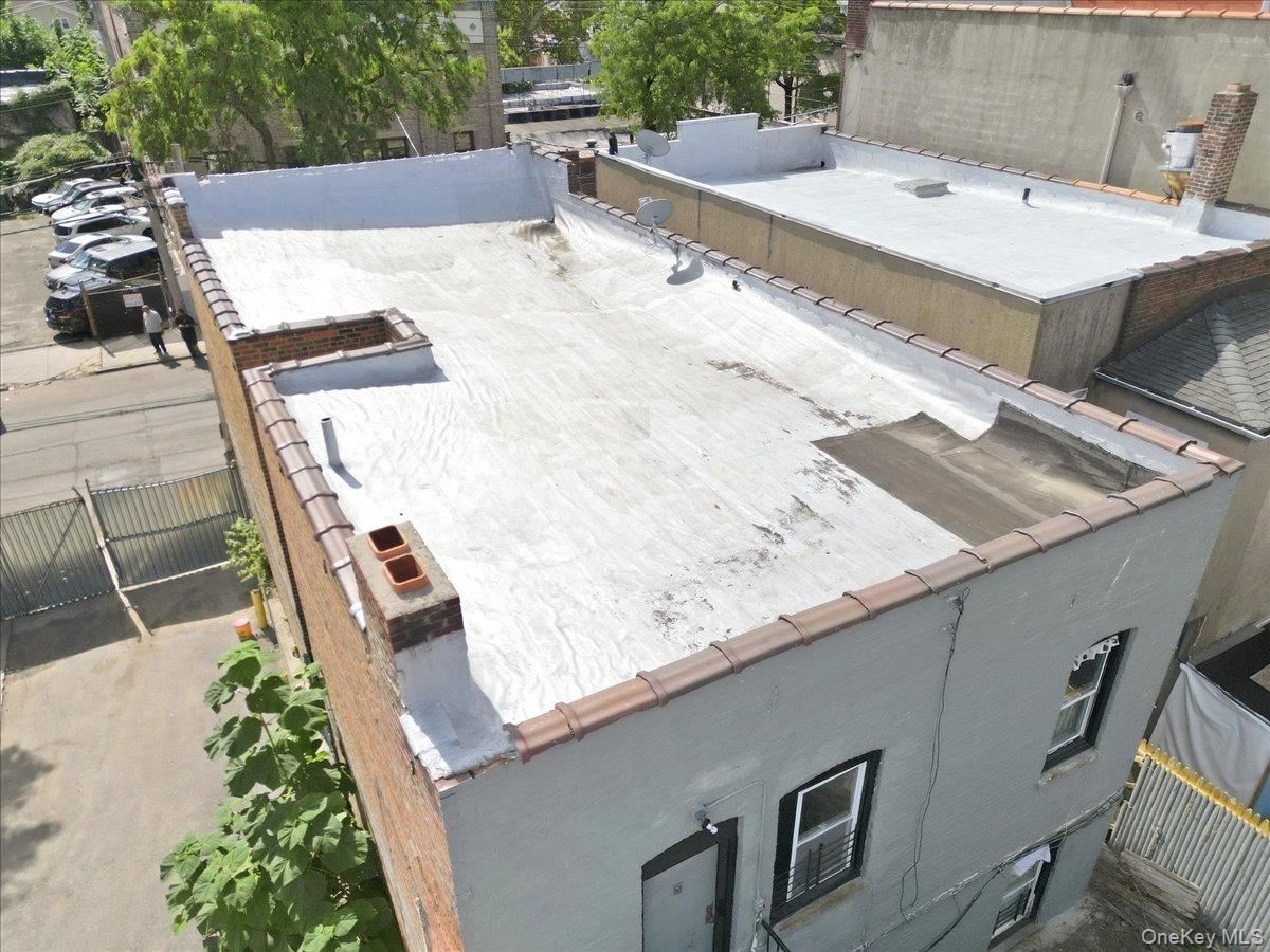 209 W 3rd Street – For Sale photo 20
