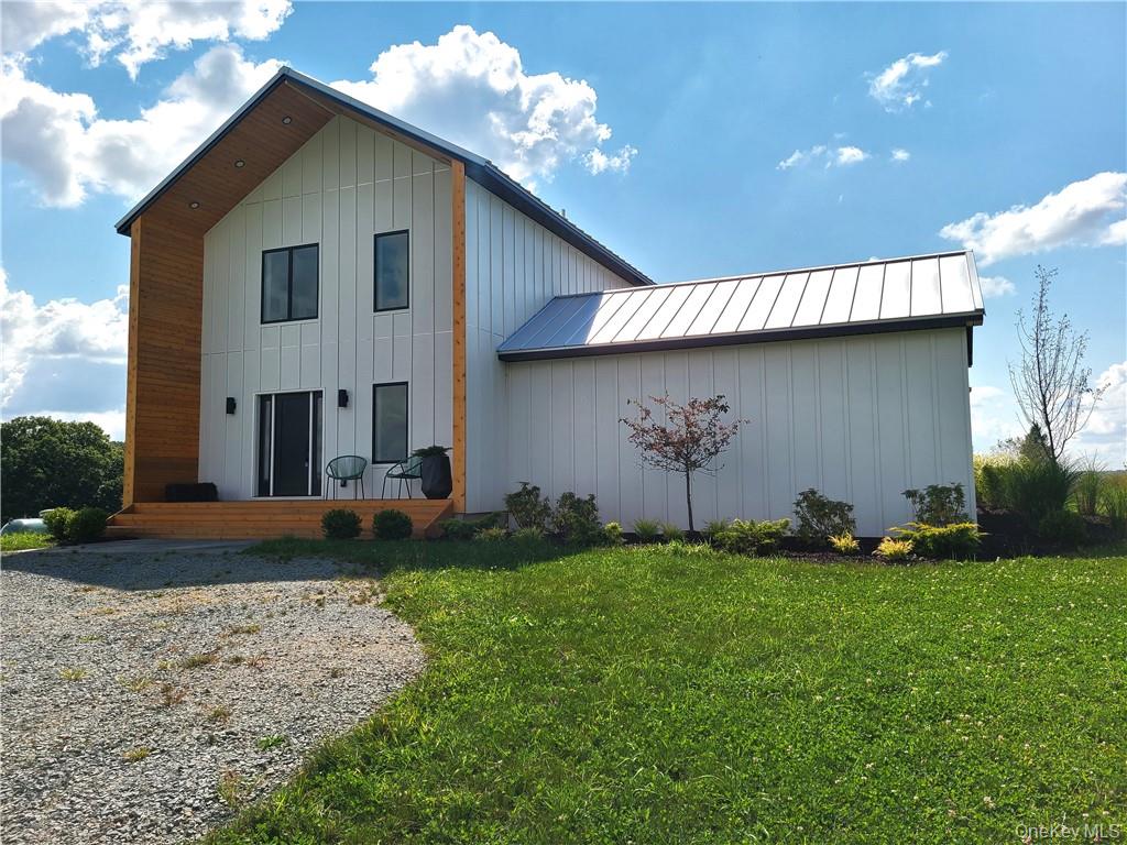 32 Long Farm Way – For Sale photo 2