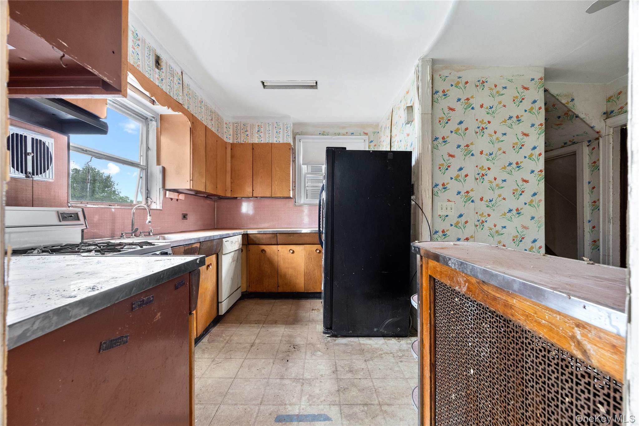 199 Lee Avenue – For Sale photo 8
