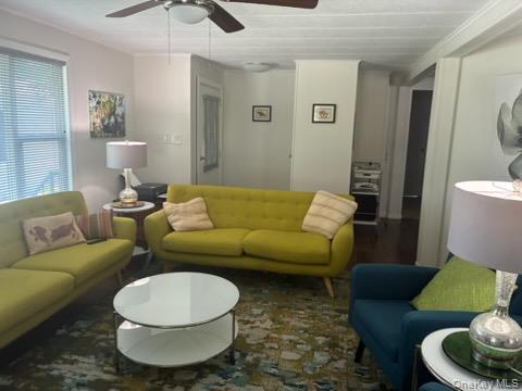 1661 Old Country Road, Unit 17 photo 6