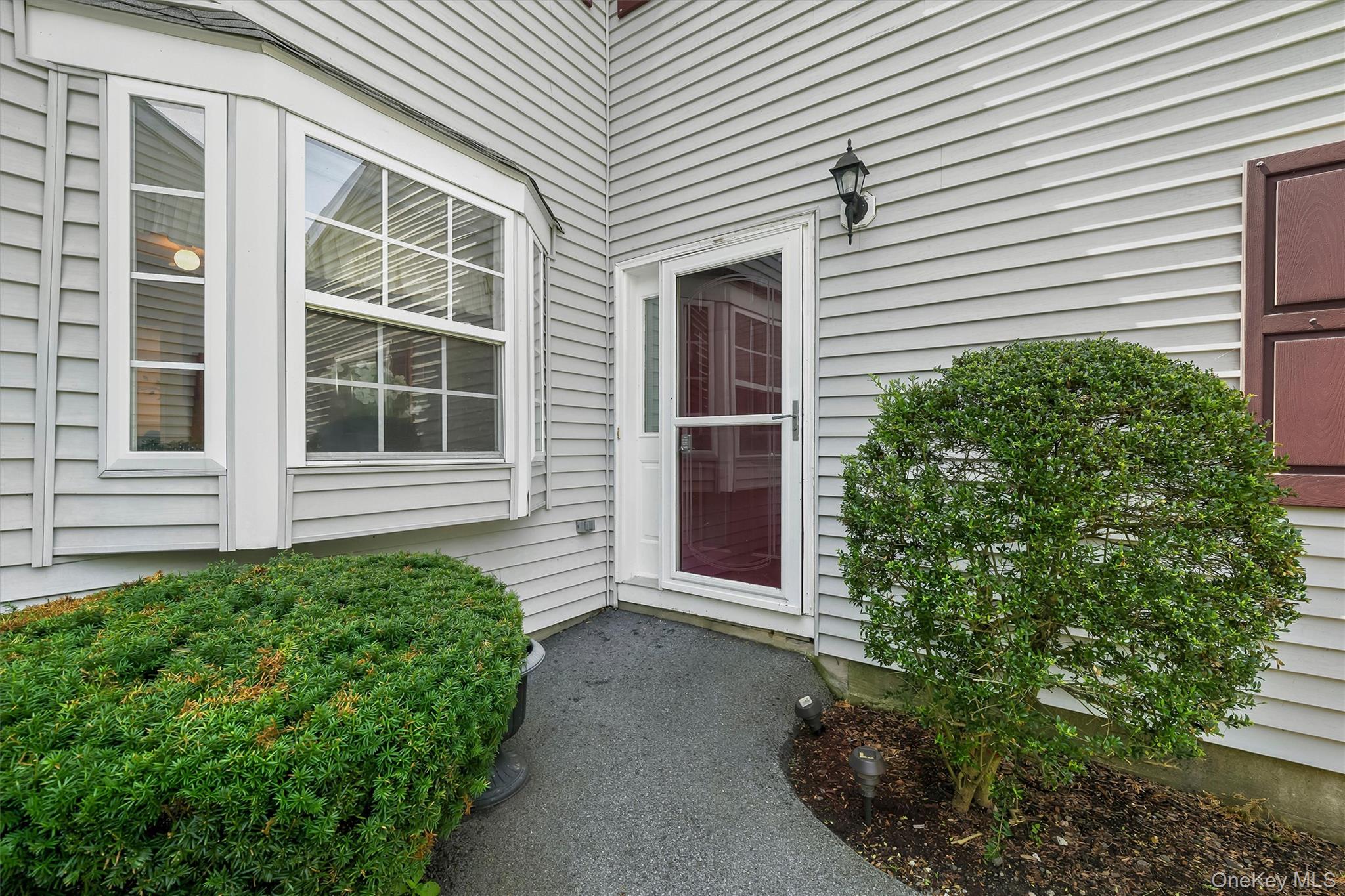 213 Eagleton Drive – For Sale photo 3