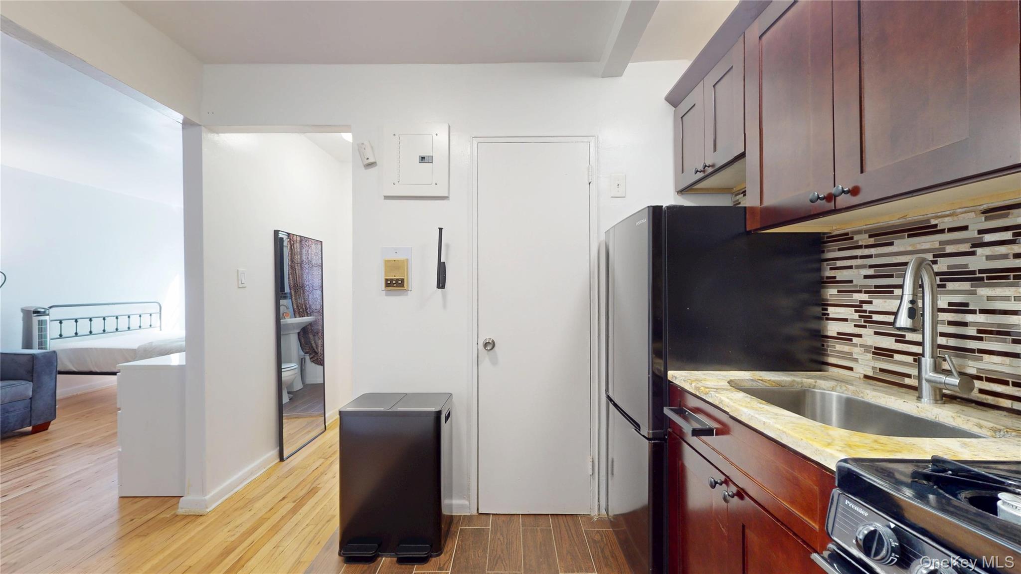 84-50 169th Street, Unit 319 photo 4