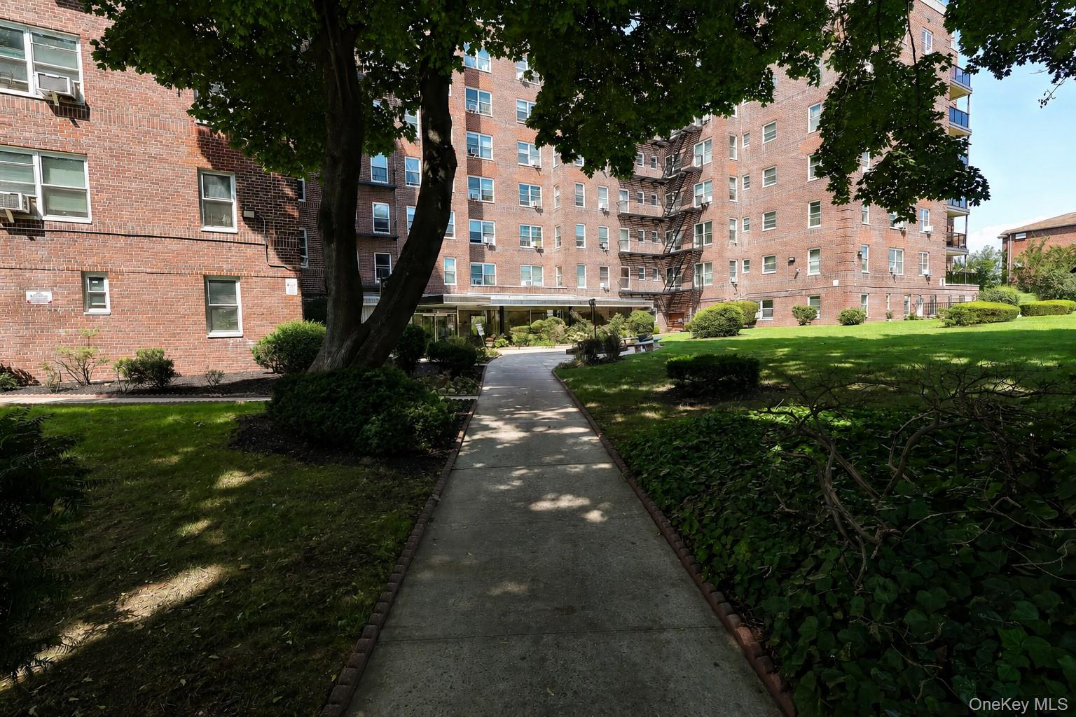 84-50 169th Street, Unit 319 photo 22