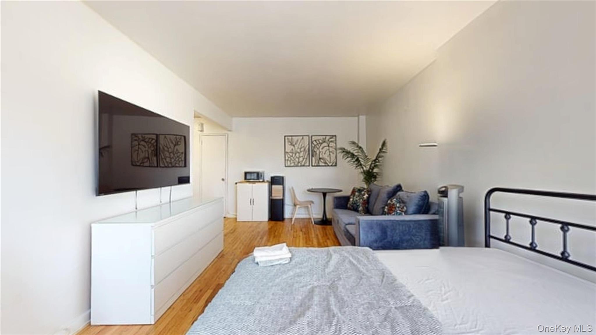 84-50 169th Street, Unit 319 photo 13