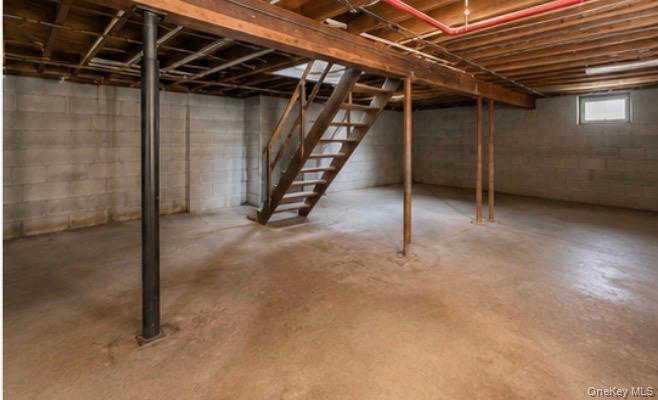 1718 N Gardiner Drive – For Sale photo 9