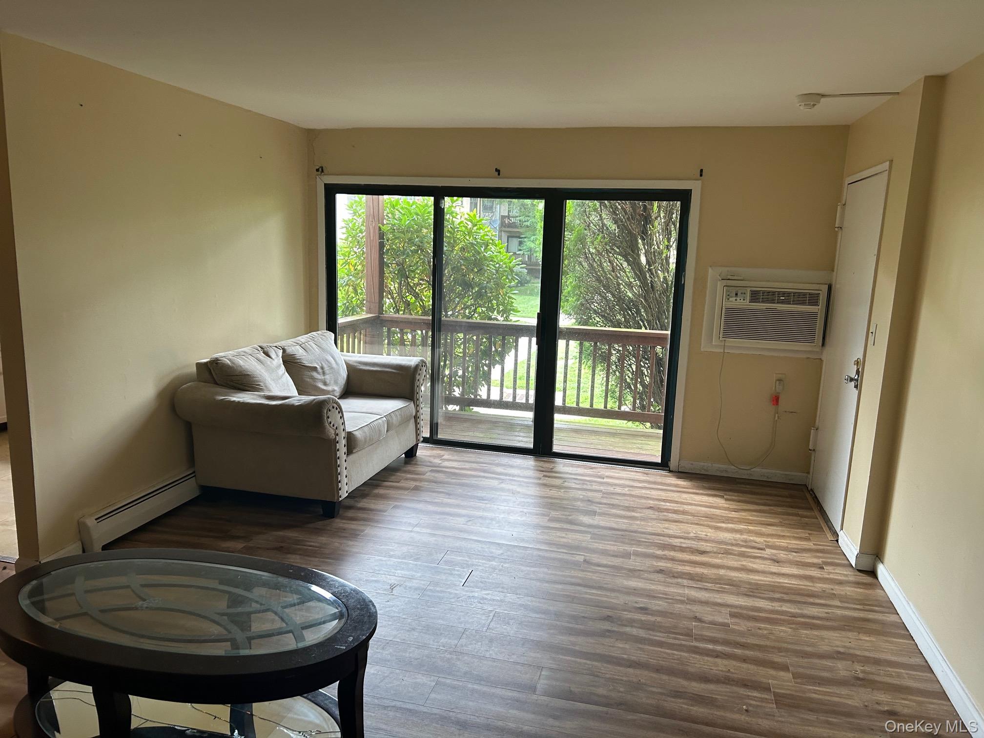 175 Sneden Place, Unit 175 photo 10
