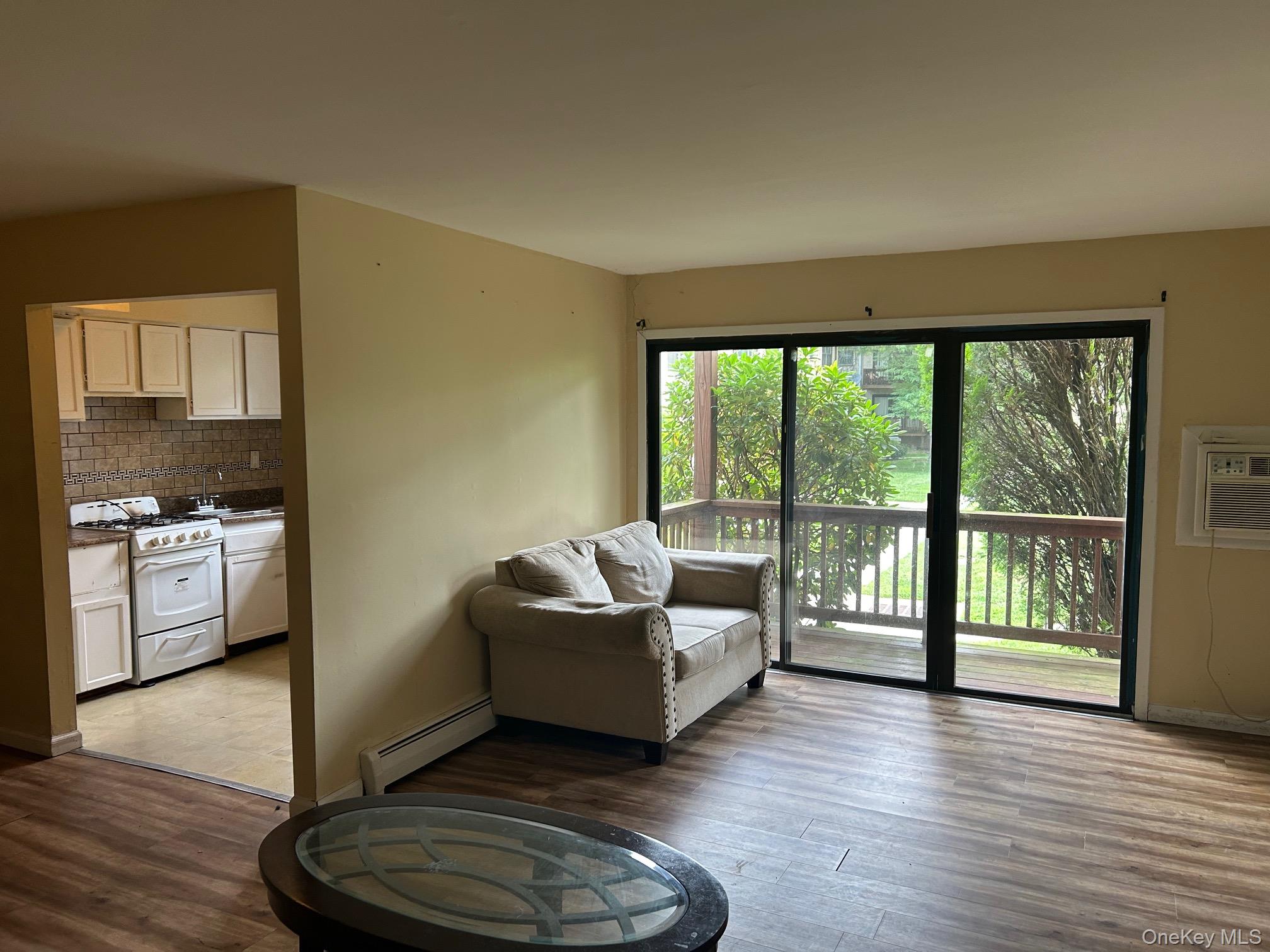 175 Sneden Place, Unit 175 photo 9