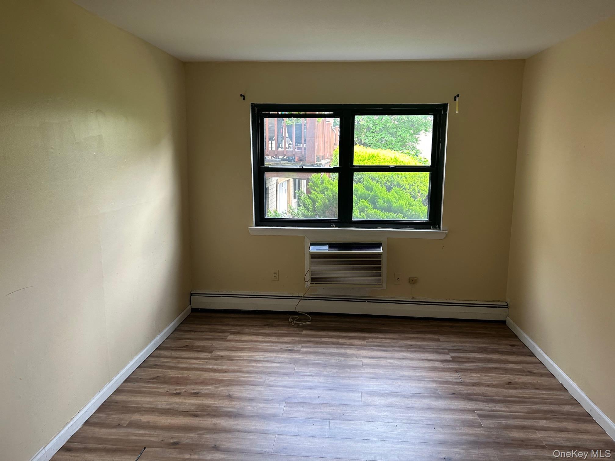 175 Sneden Place, Unit 175 photo 18