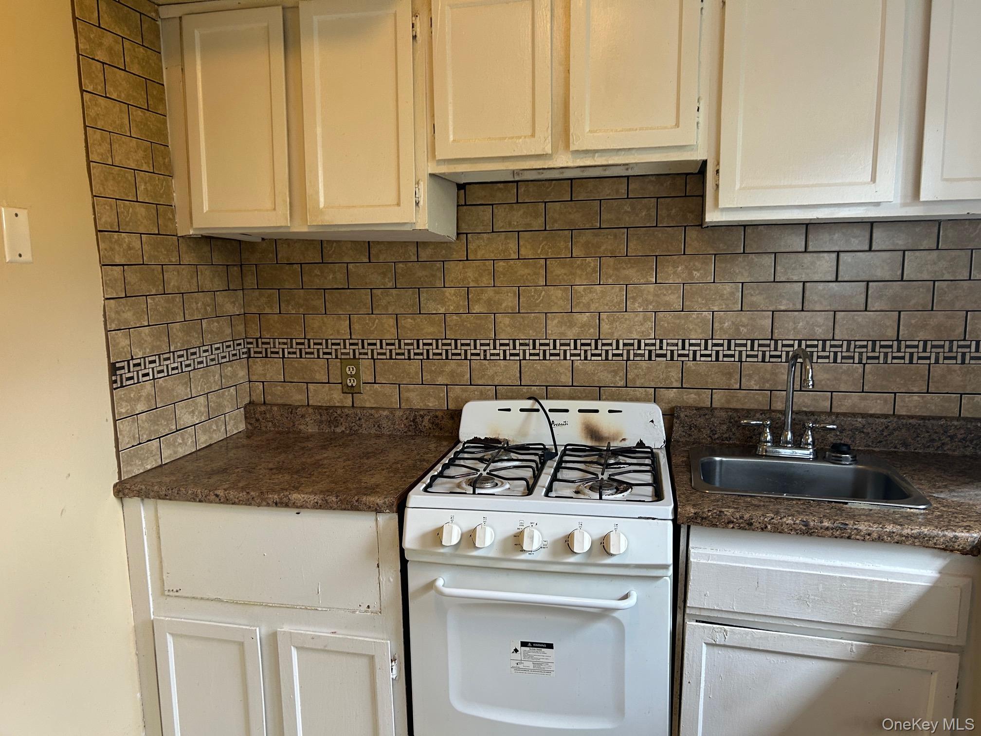 175 Sneden Place, Unit 175 photo 8