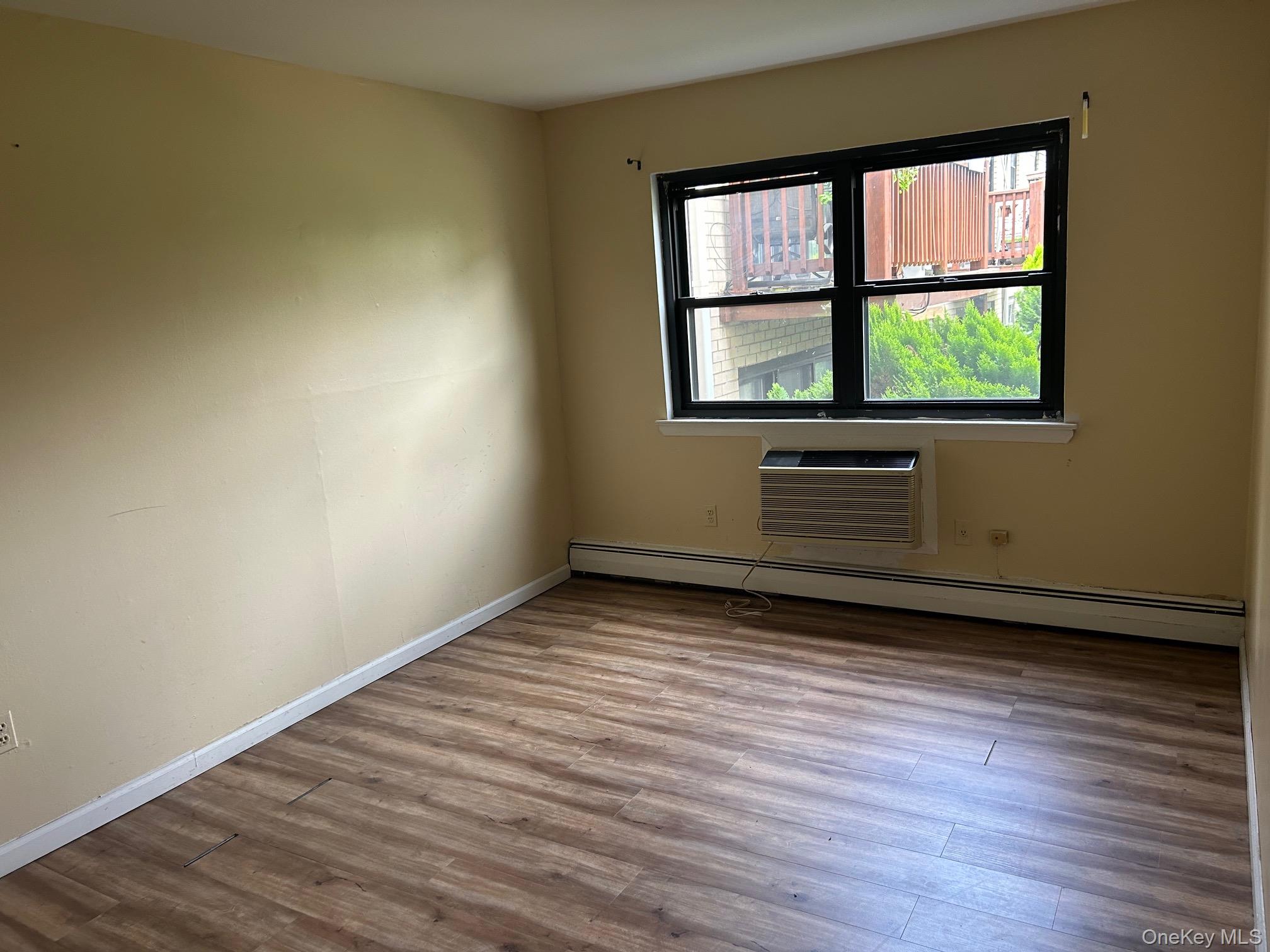 175 Sneden Place, Unit 175 photo 17