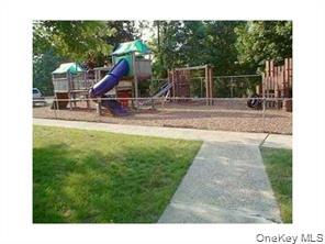 175 Sneden Place, Unit 175 photo 36