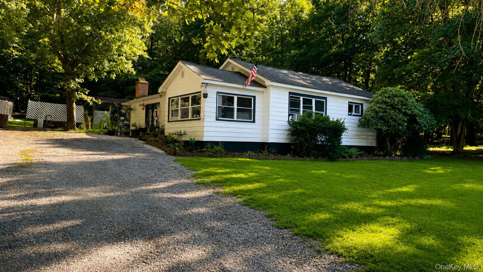 16 Upper Hillman Road – For Sale photo 2