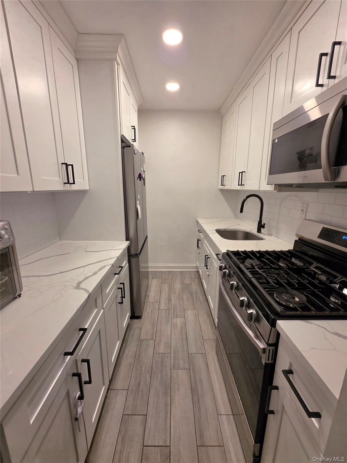 88-25 155th Avenue, Unit 1A photo 2