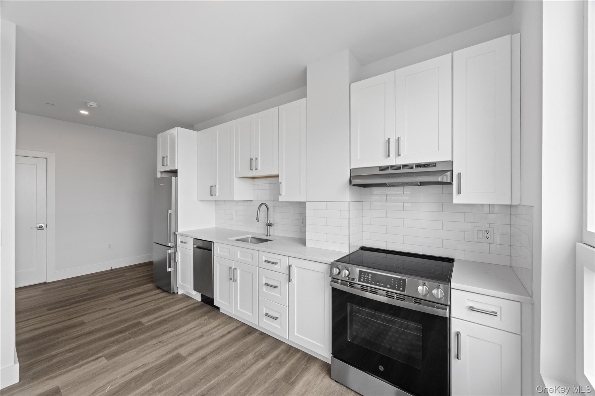 30 Broad Street, Unit 702 photo 7