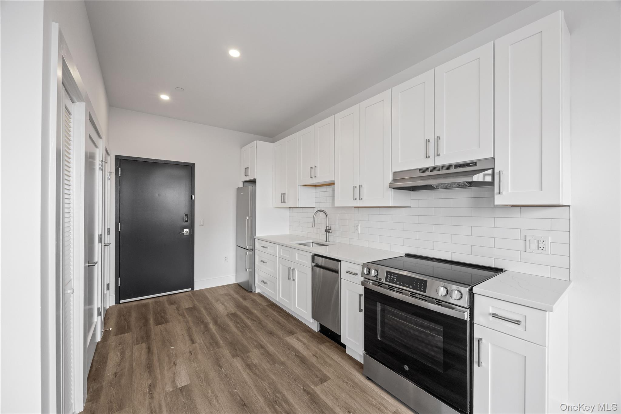 30 Broad Street, Unit 701 photo 2