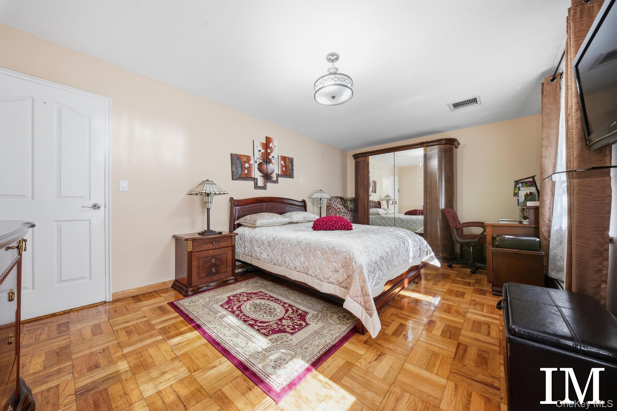 147-47 Charter, Unit 22 B photo 25
