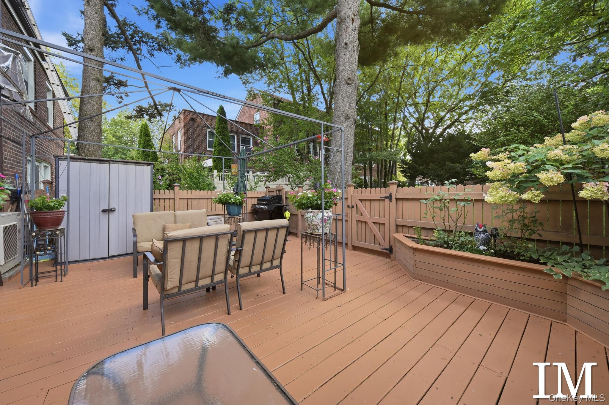 147-47 Charter, Unit 22 B photo 8