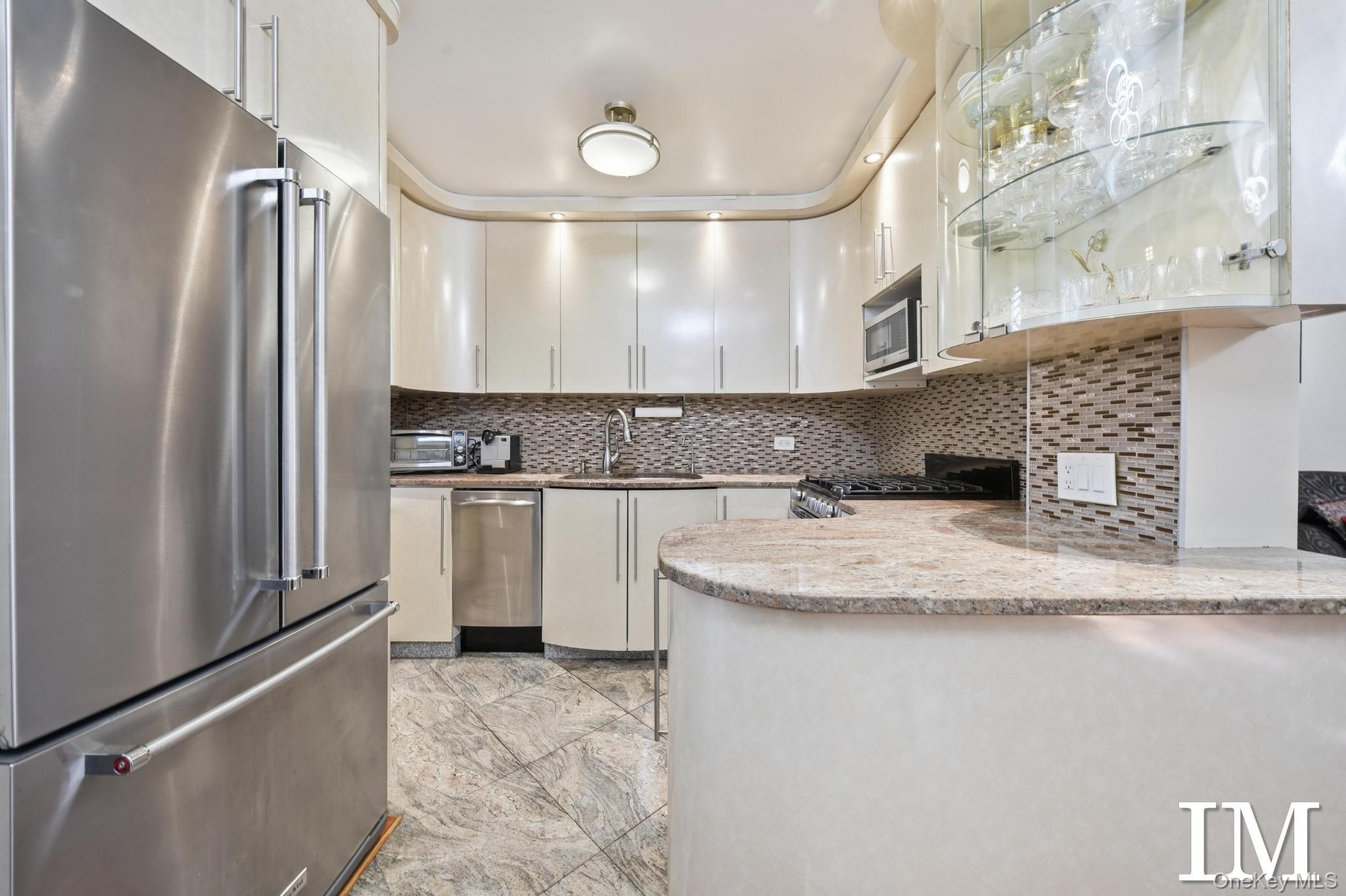 147-47 Charter, Unit 22 B photo 21