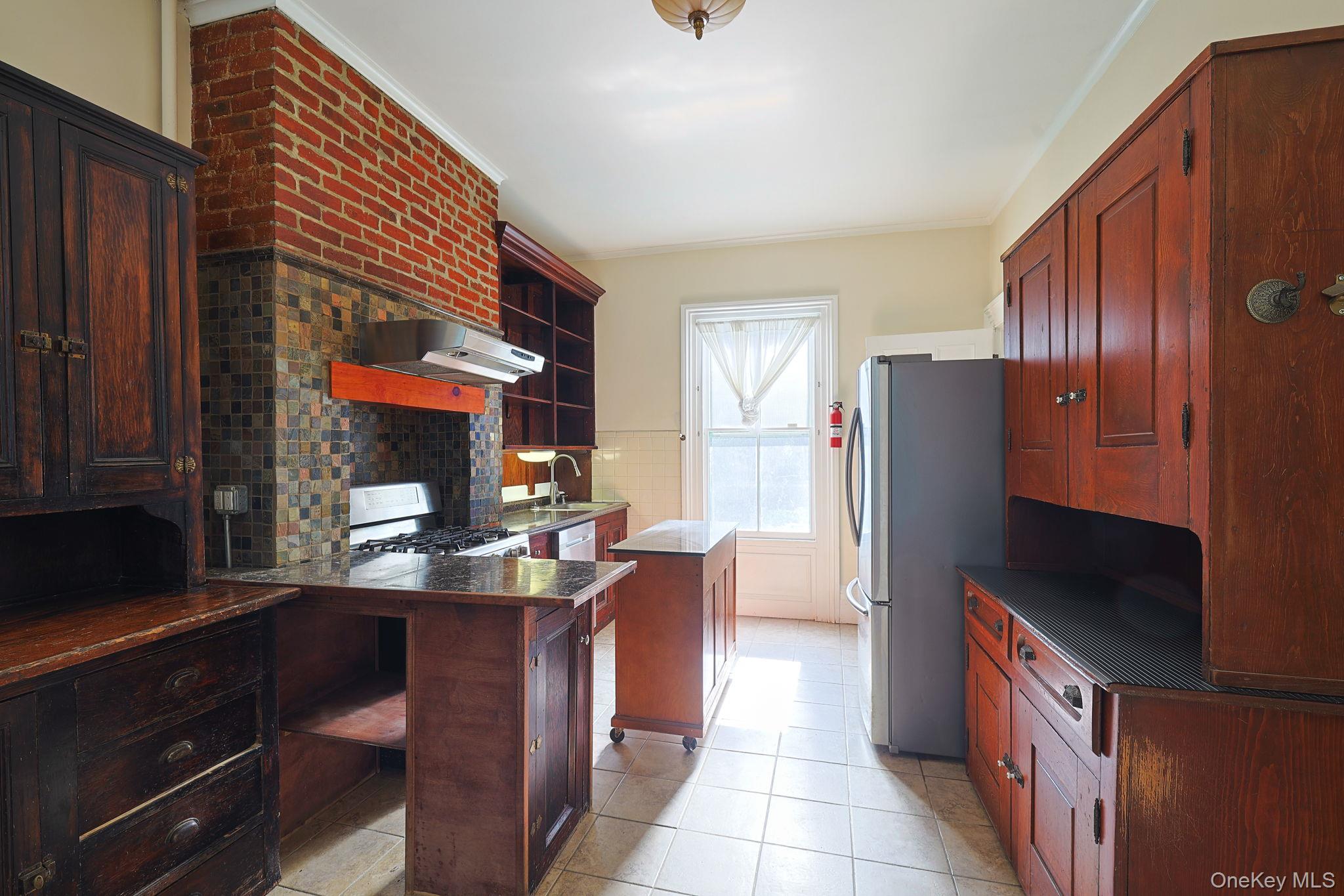 129 Academy Street – For Sale photo 9
