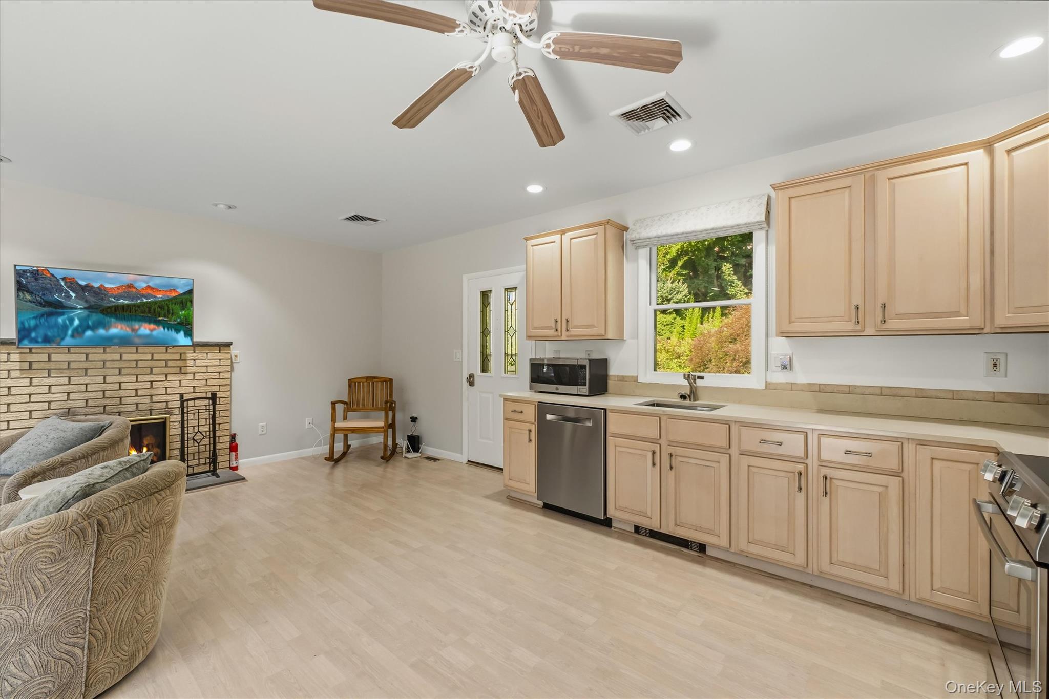 136 Lake Road – For Sale photo 9