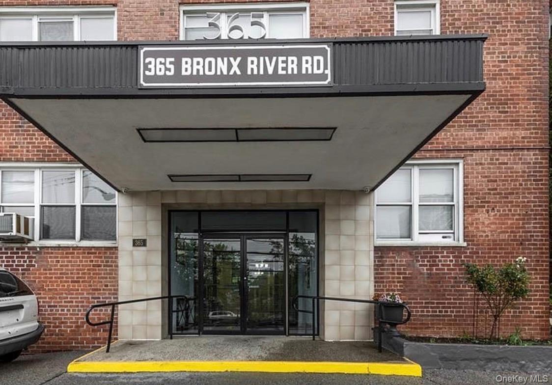 365 Bronx River Road, Unit 4B