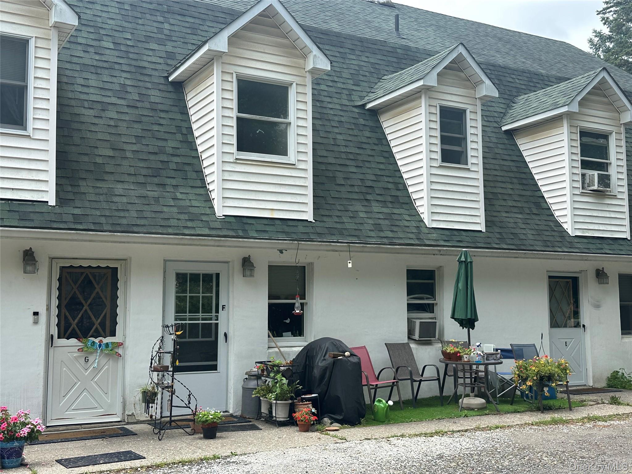 15 Kelly Lane – For Rent photo 2