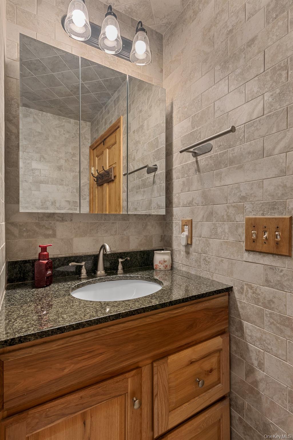 41 West Shore Drive – For Sale photo 9