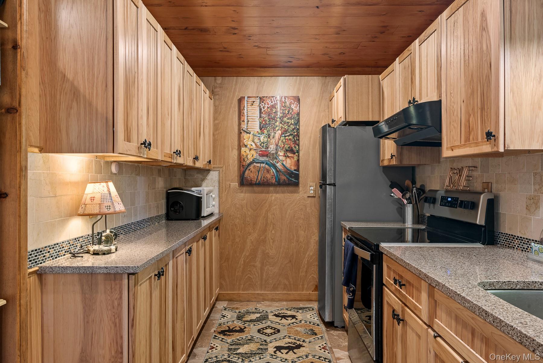 41 West Shore Drive – For Sale photo 6