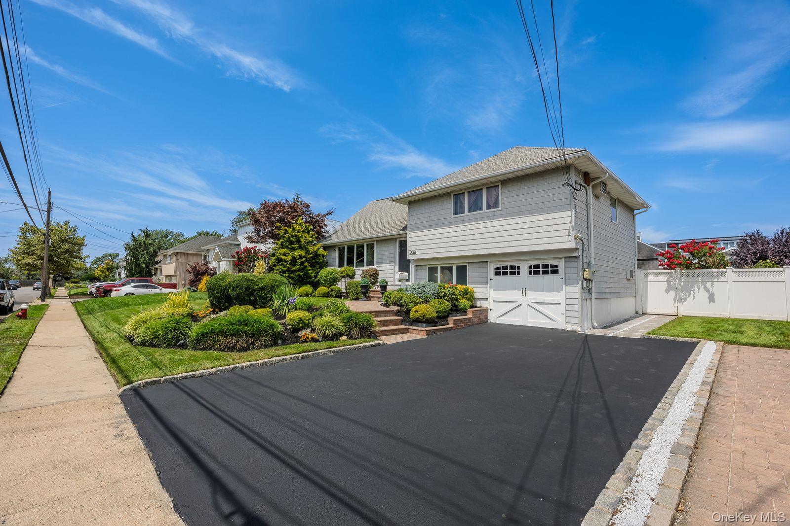286 E Lexington Avenue – For Sale photo 2