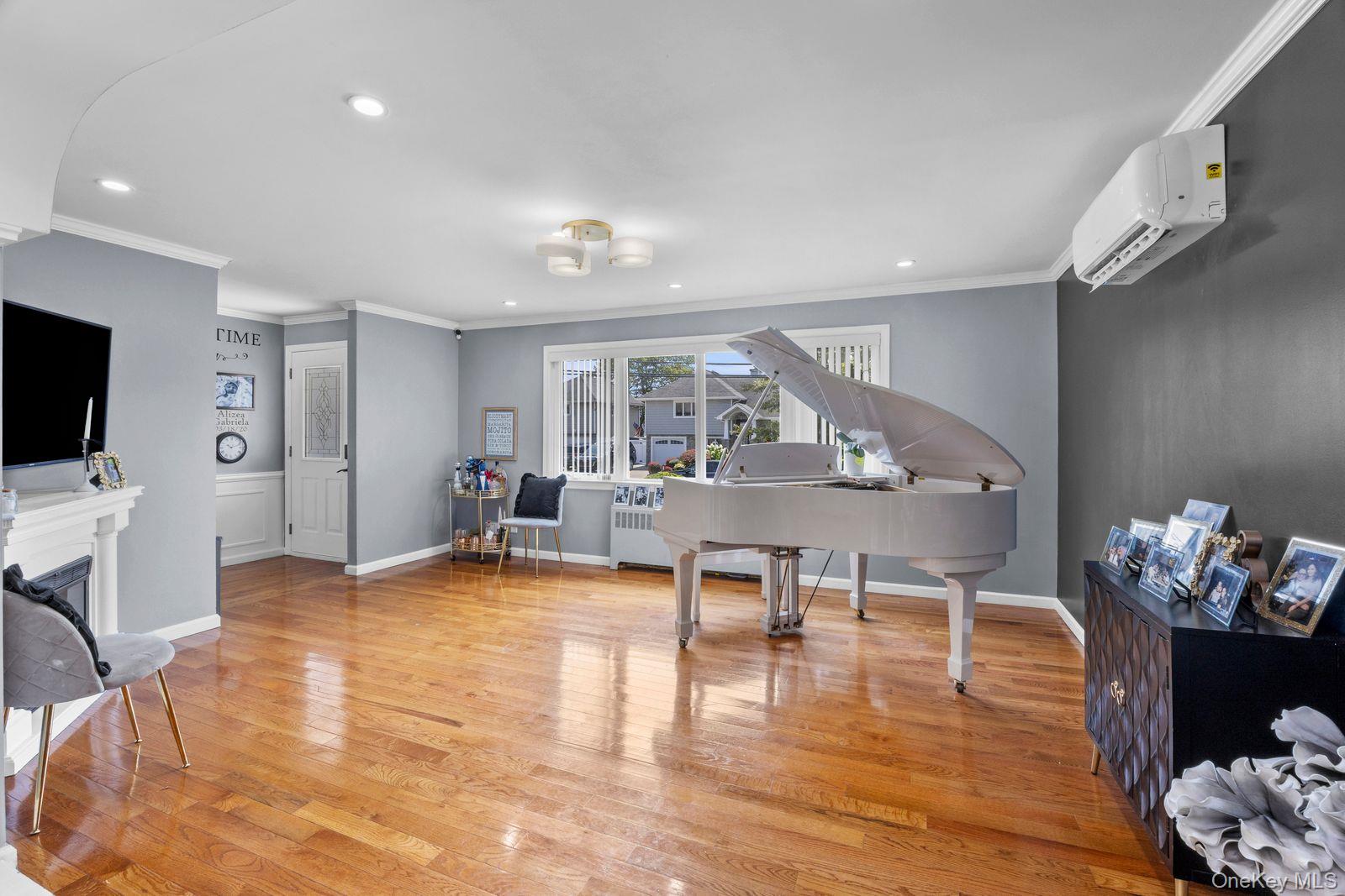 286 E Lexington Avenue – For Sale photo 4