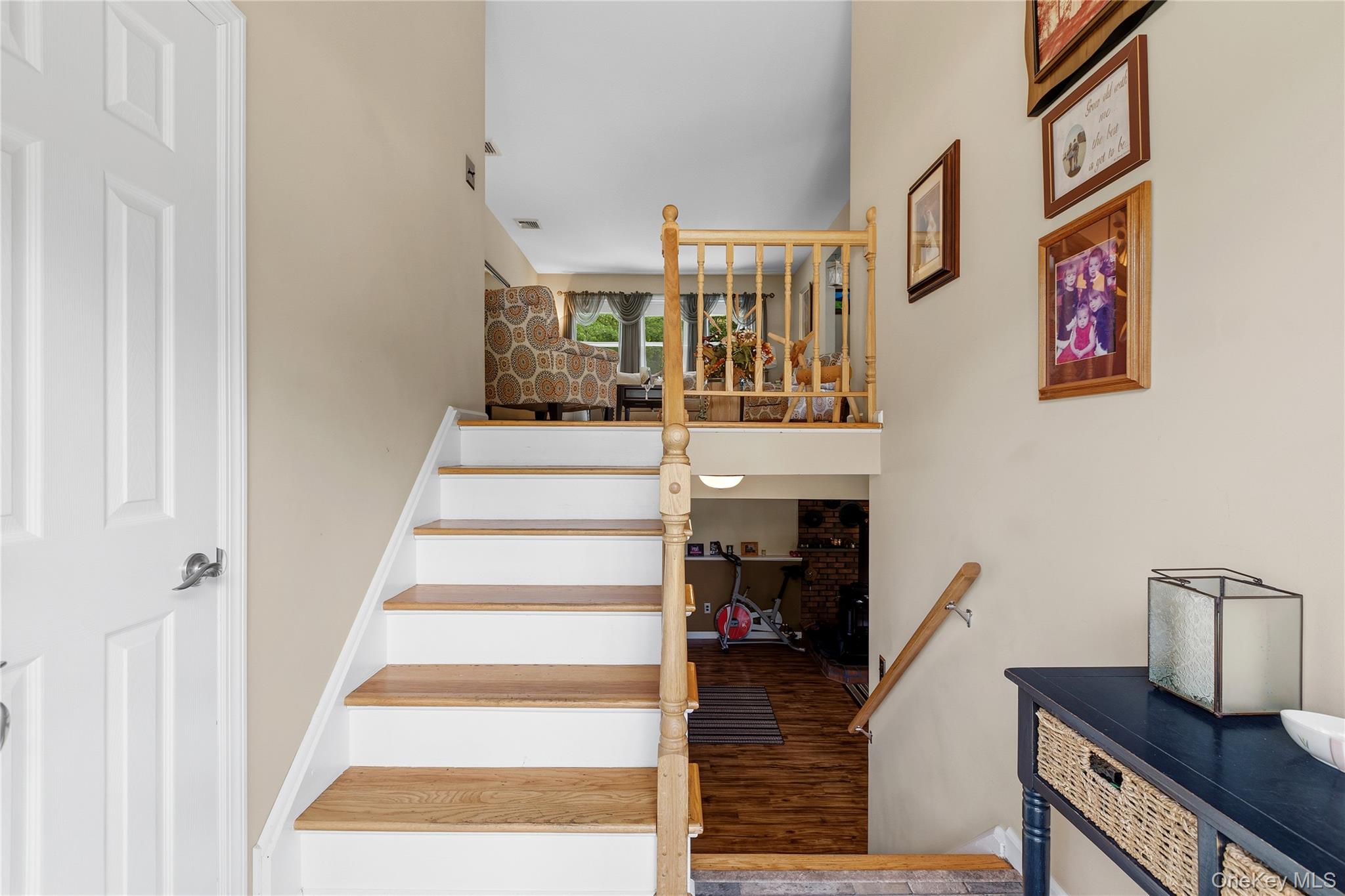 15 Hood Place – For Sale photo 3