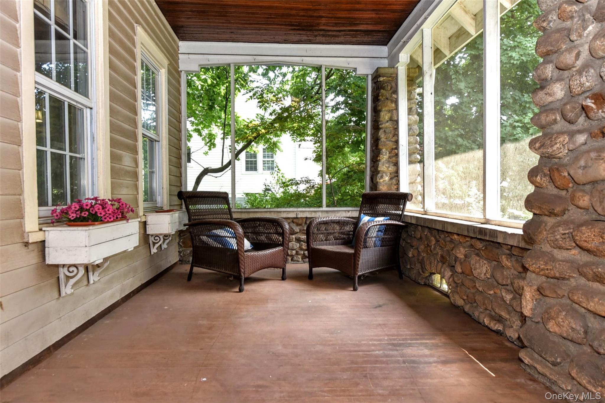 127 Hunt Avenue – For Sale photo 10