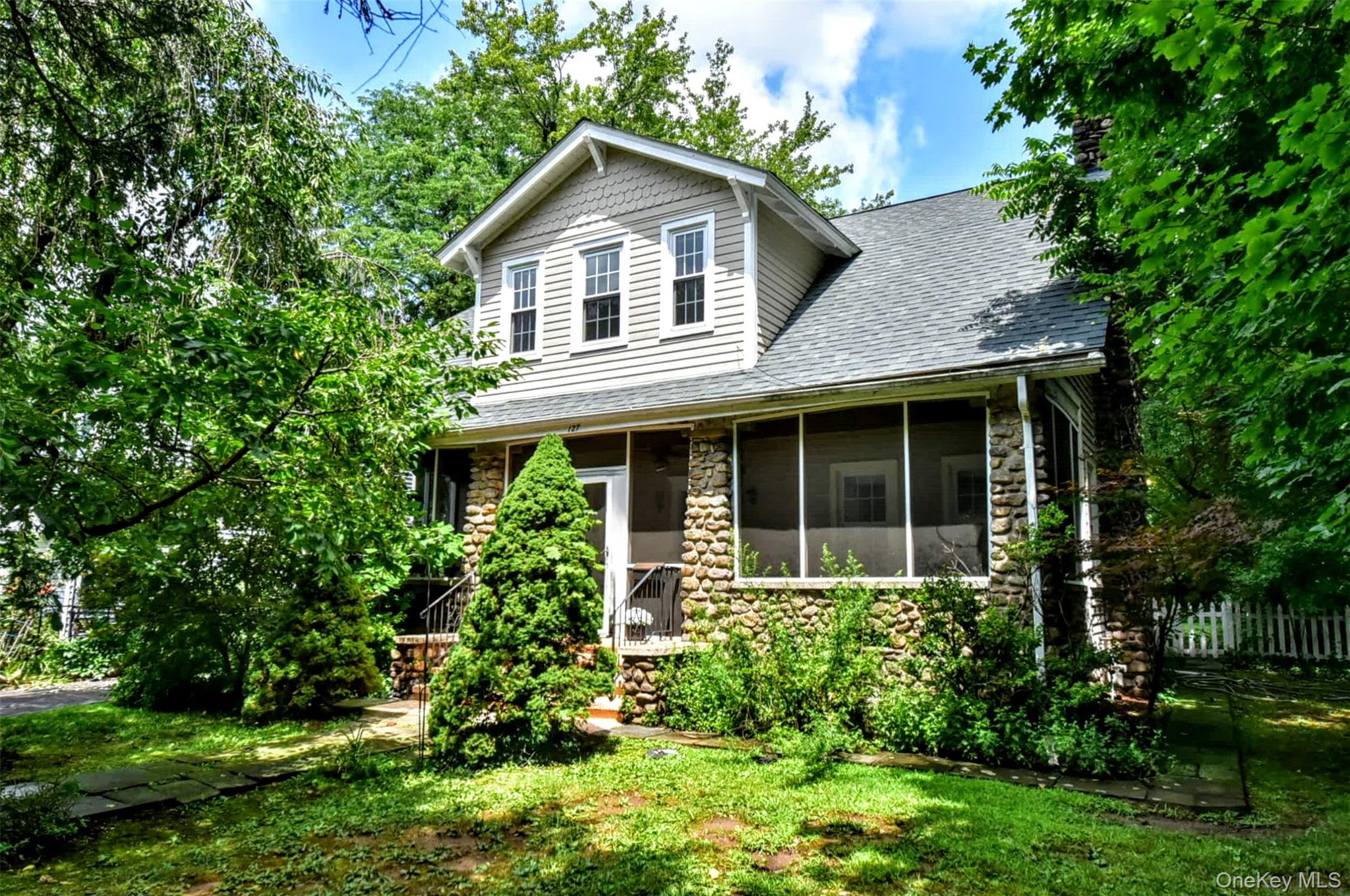 127 Hunt Avenue – For Sale photo 4