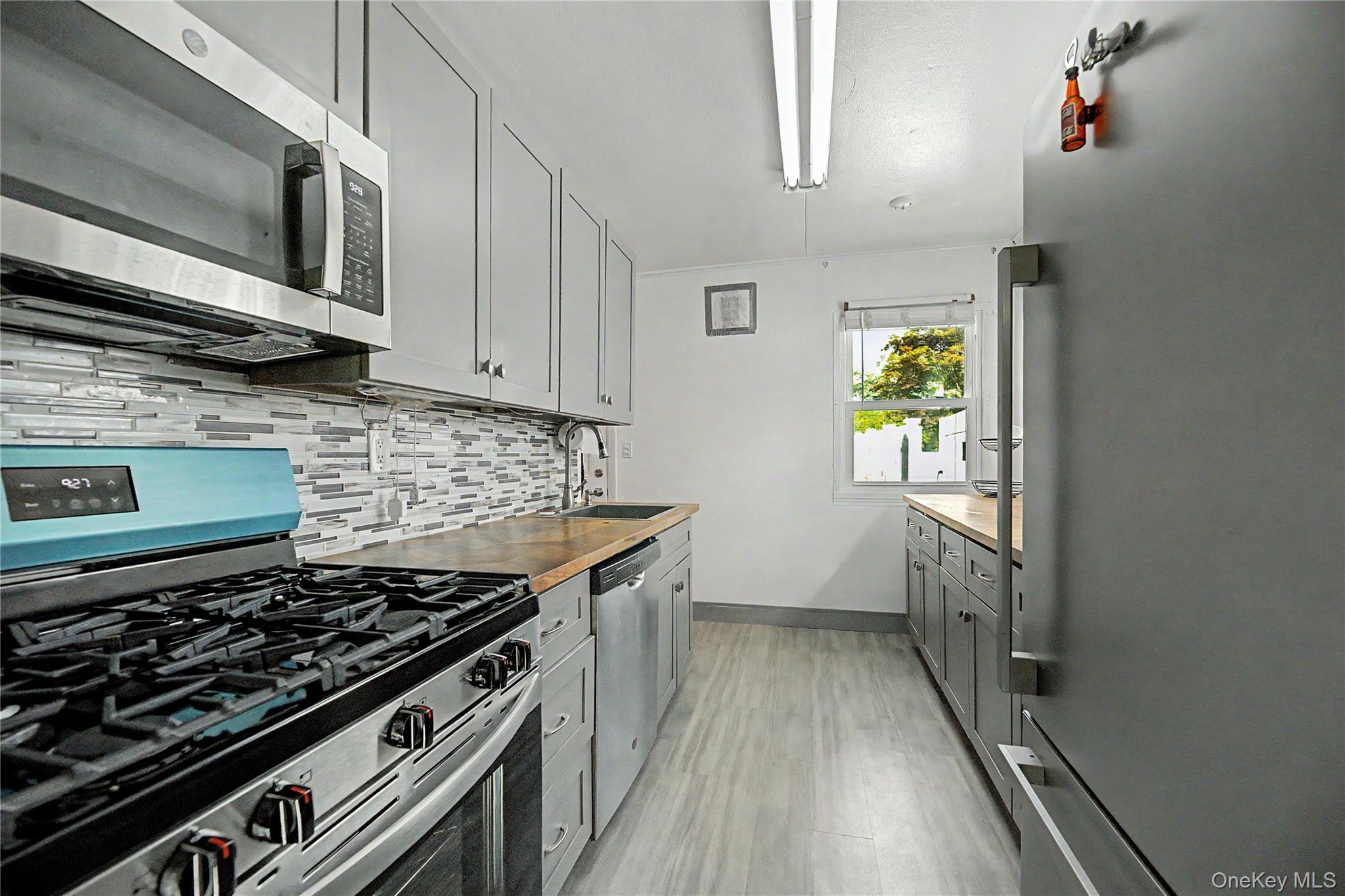 28 Roundhill Drive – For Rent photo 6