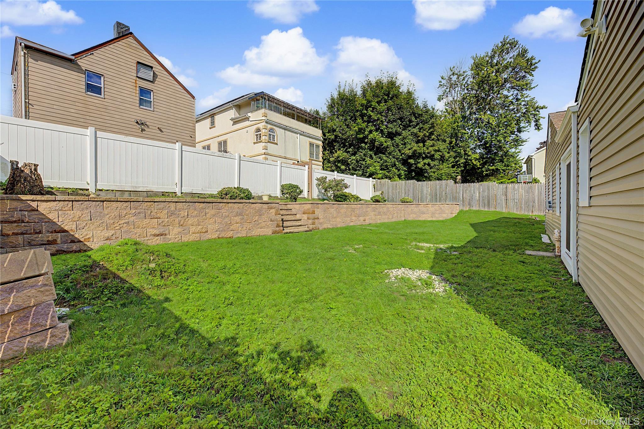28 Roundhill Drive – For Rent photo 18