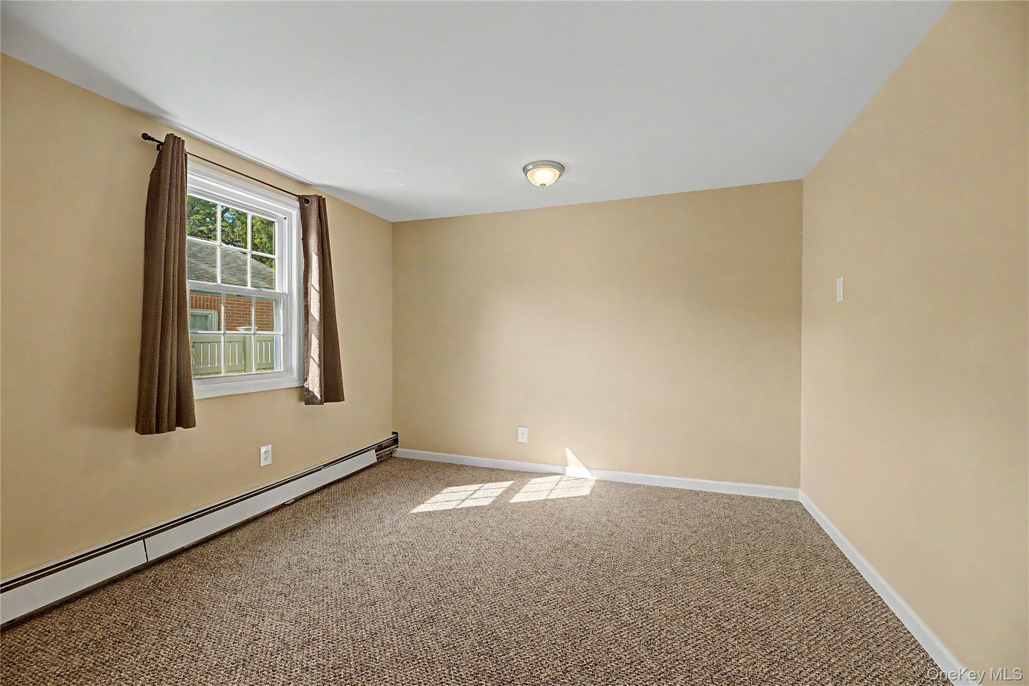 28 Roundhill Drive – For Rent photo 8