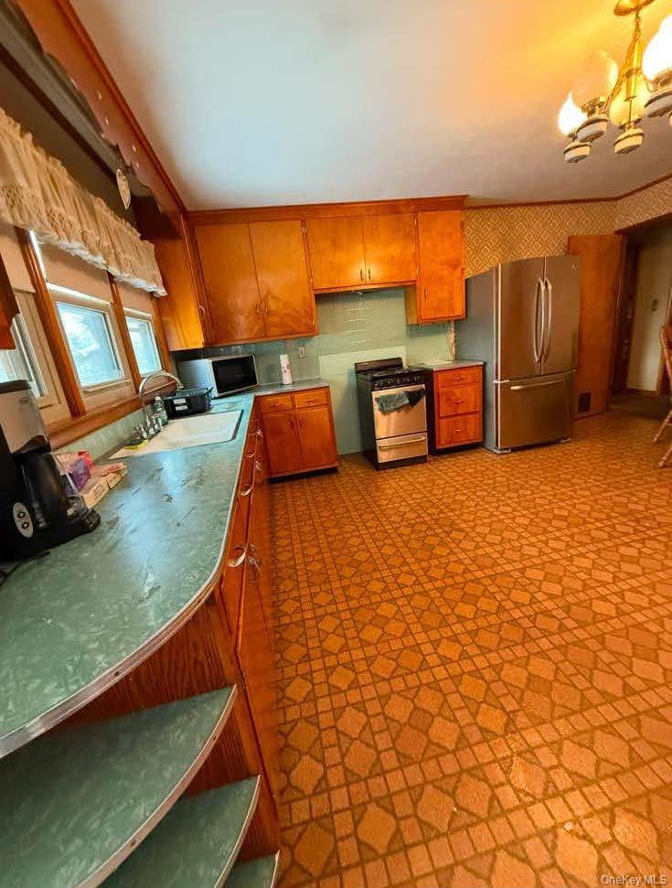 17 Allen Street – For Sale photo 6