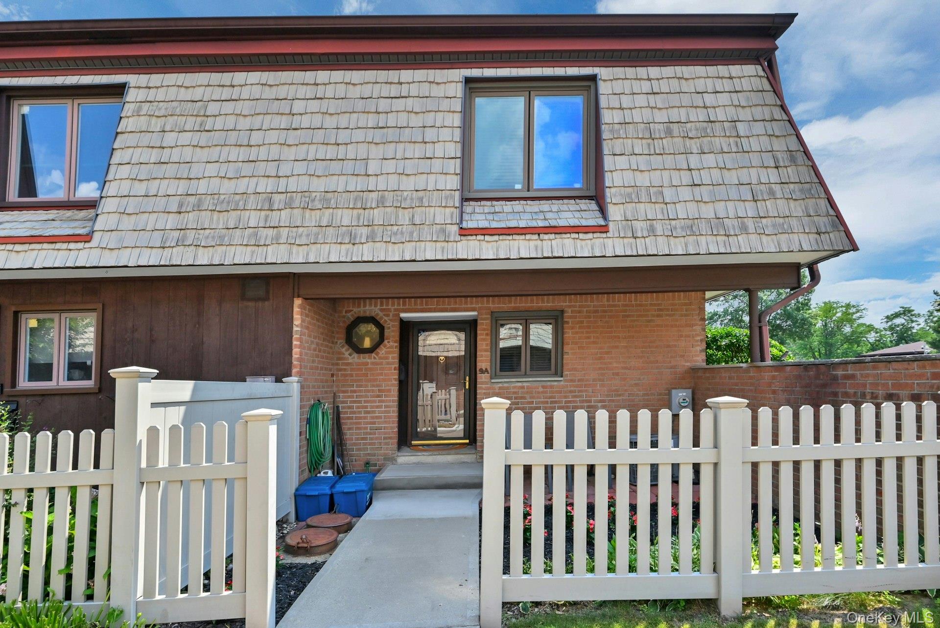 9 Heritage Drive, Unit A