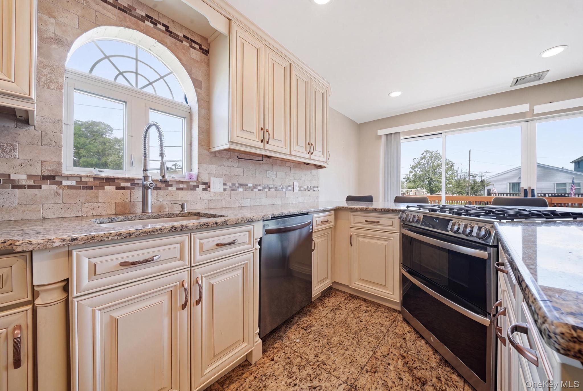 3 Marjorie Lane – For Sale photo 35