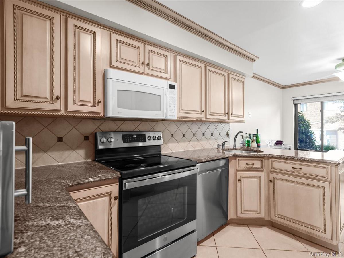 34 Windsor Gate Drive – For Sale photo 11