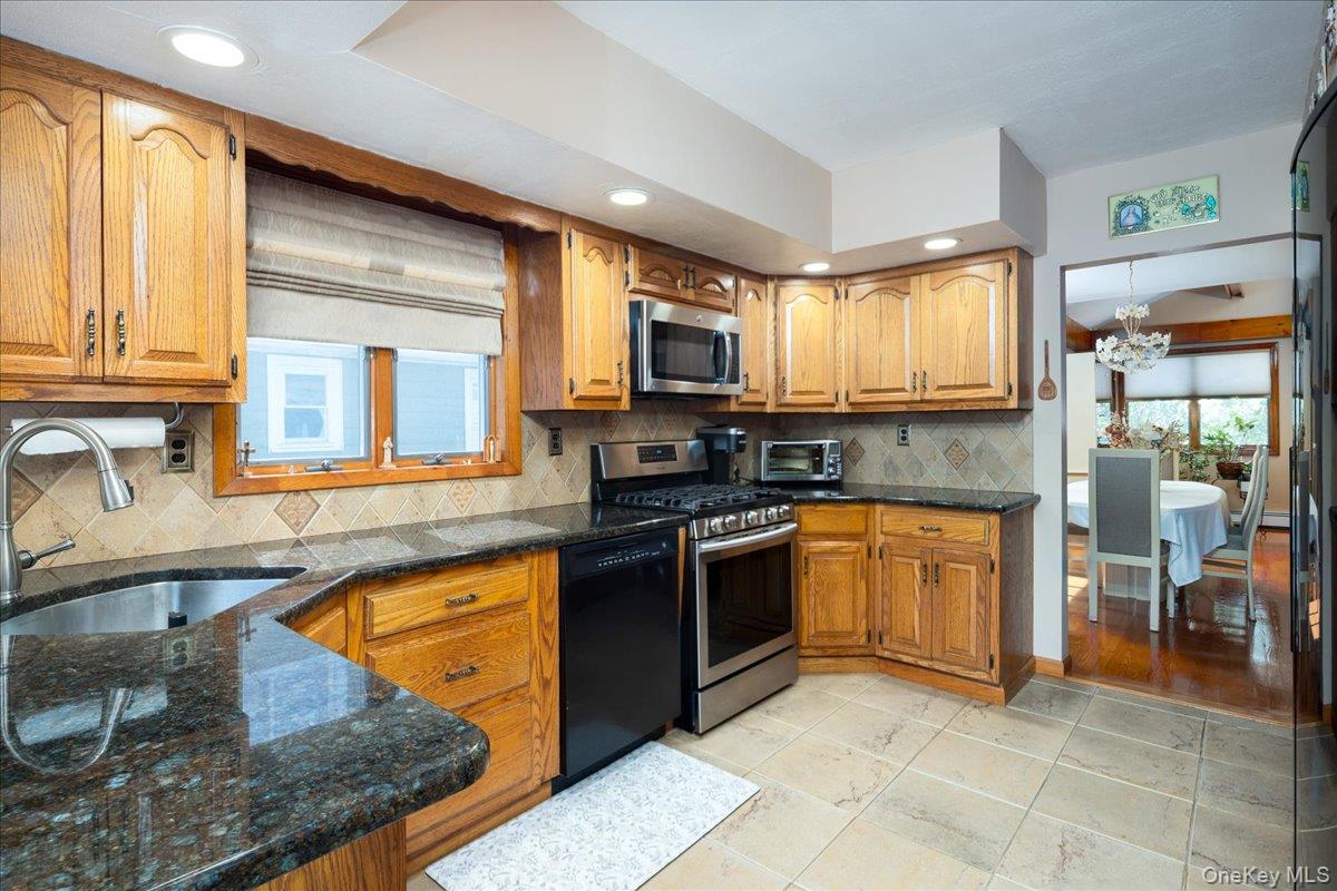 714 Wyckoff Avenue – For Sale photo 11