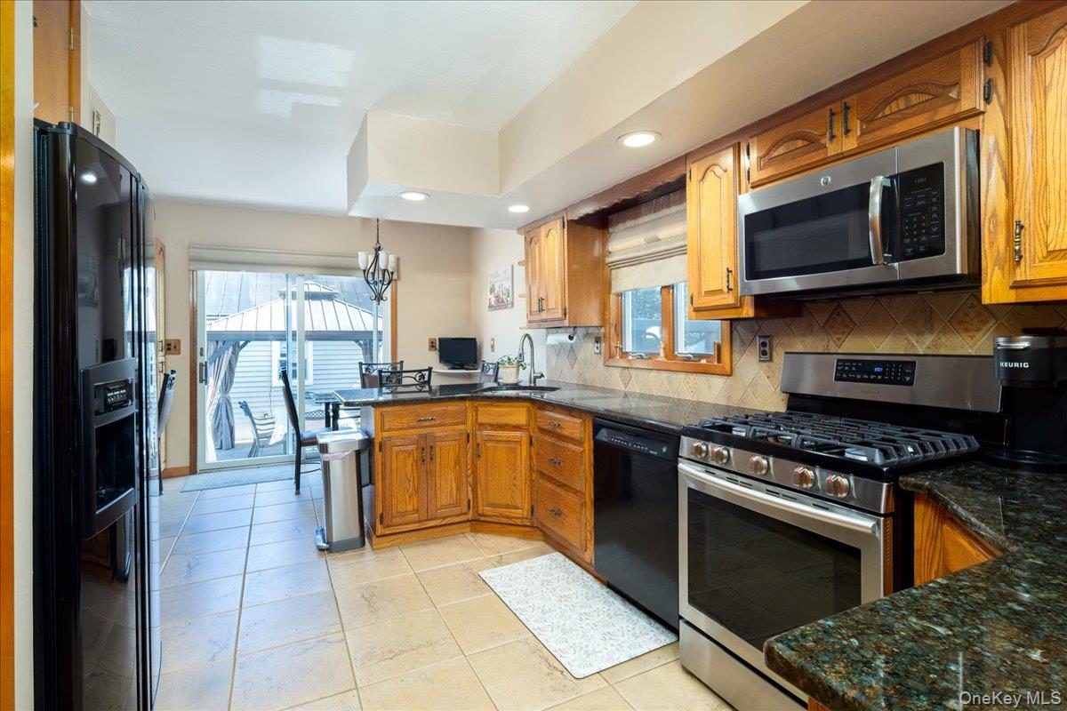 714 Wyckoff Avenue – For Sale photo 10