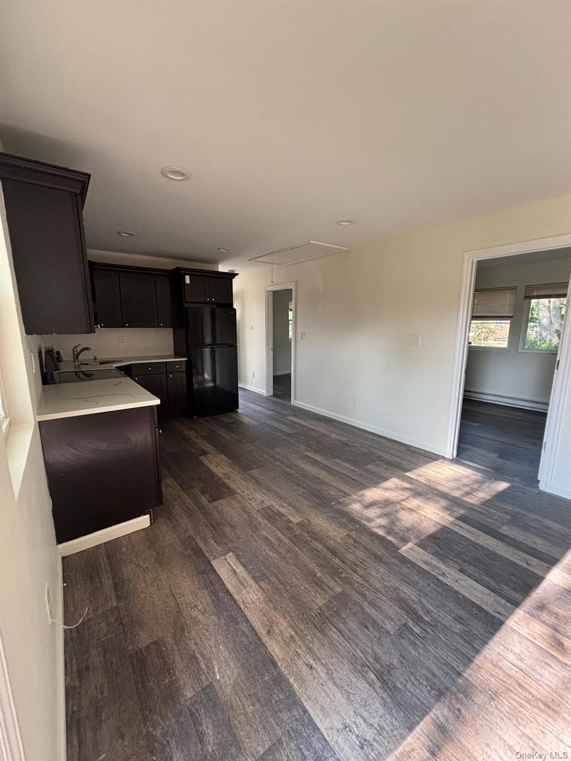 652 Bayview Avenue – For Rent photo 2