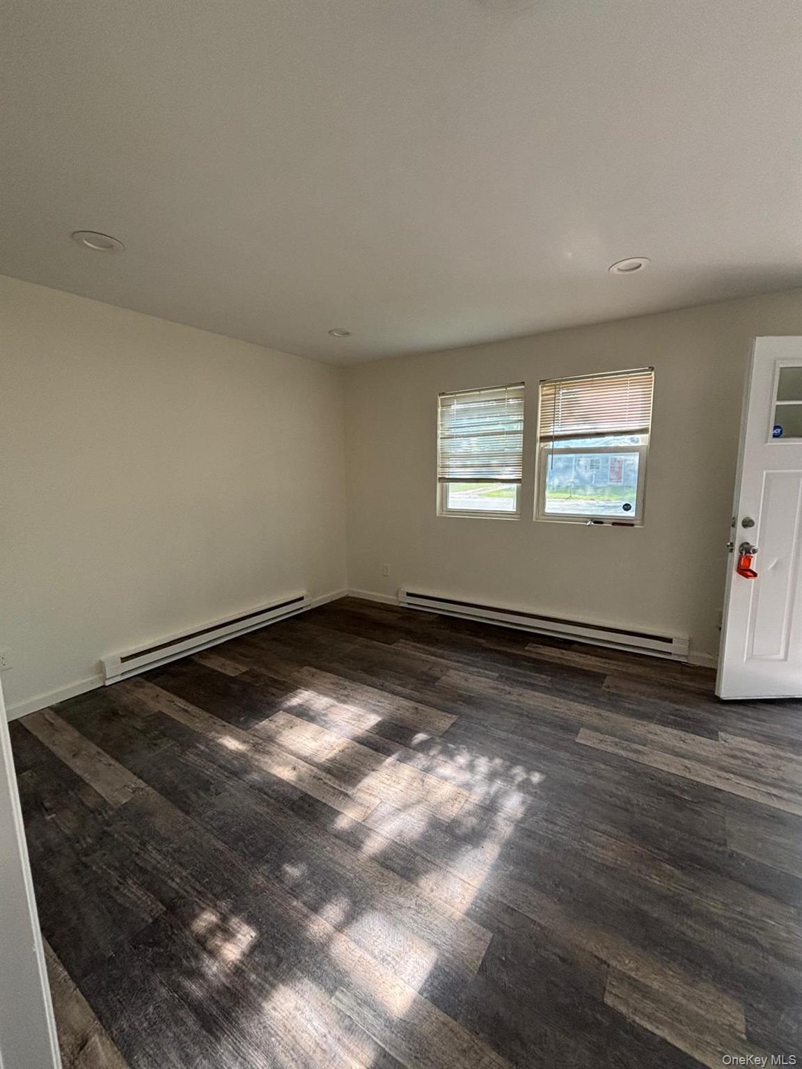 652 Bayview Avenue – For Rent photo 8
