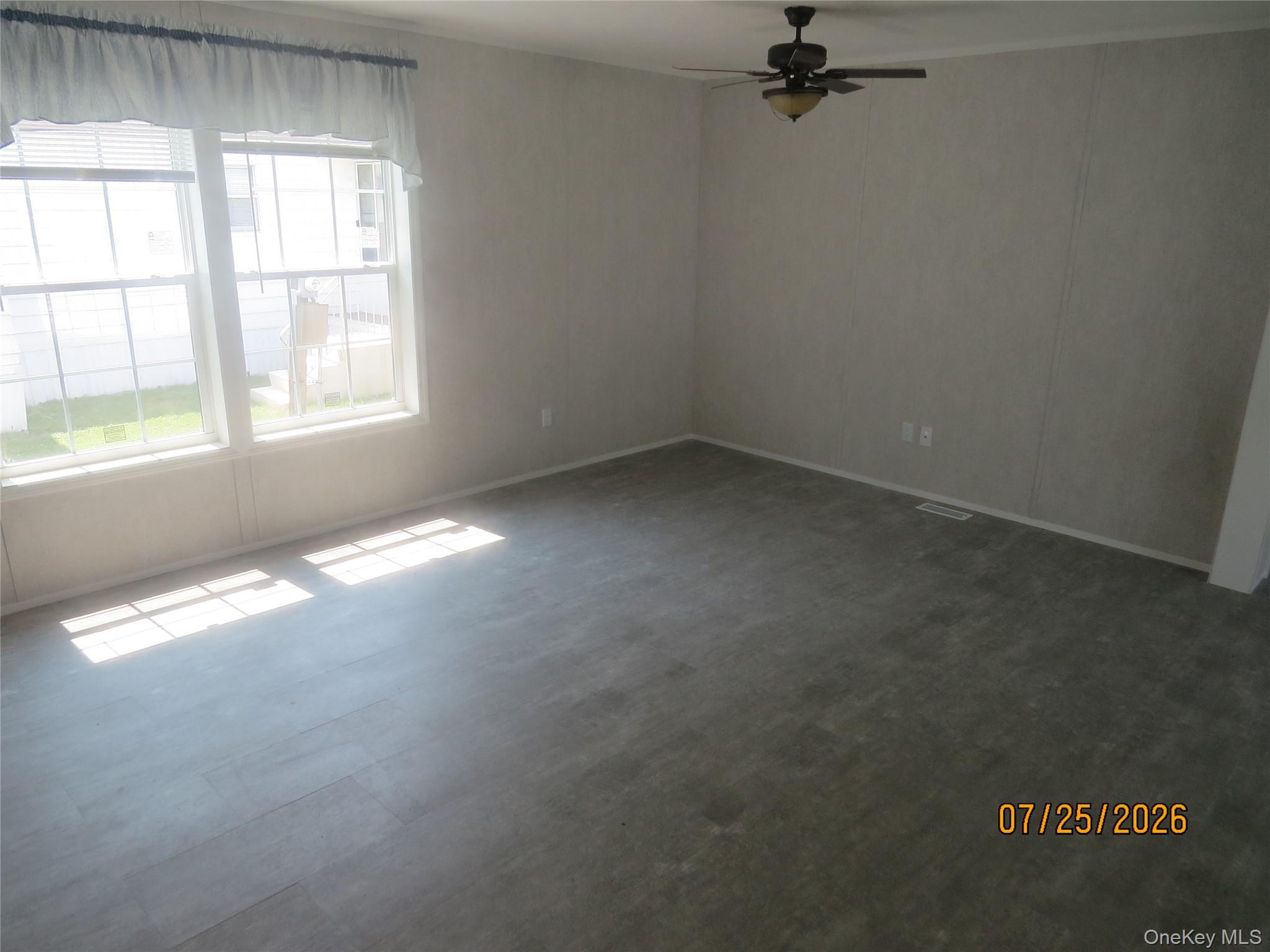 723 Beekman Road, Unit 70 photo 24