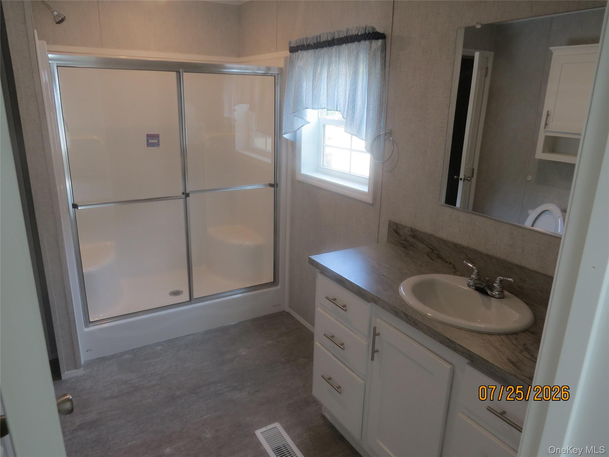 723 Beekman Road, Unit 70 photo 11