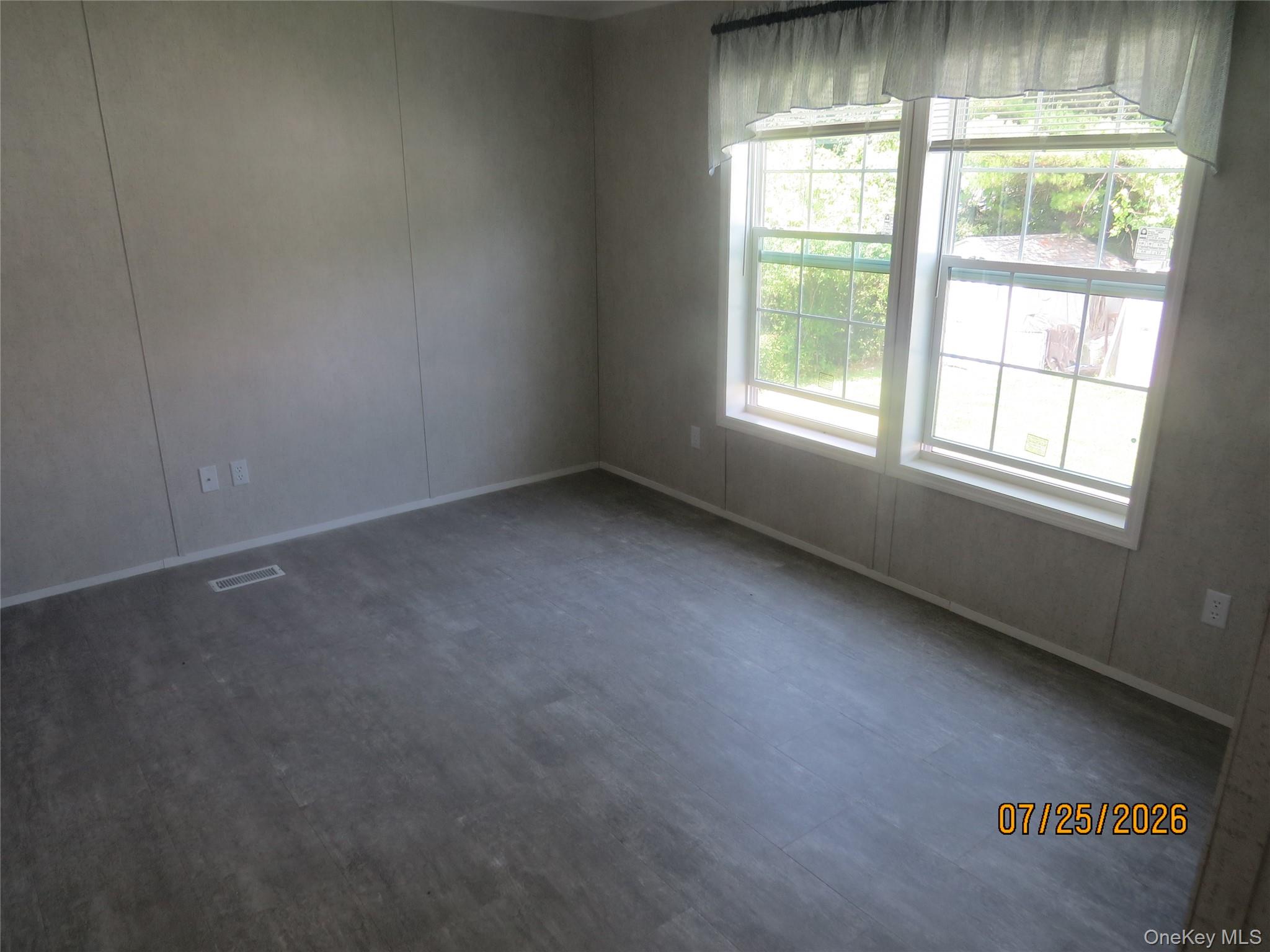 723 Beekman Road, Unit 70 photo 22